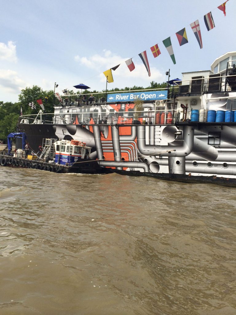 hms-president-the-dazzle-ship-presson-win-fespa-gold-2015